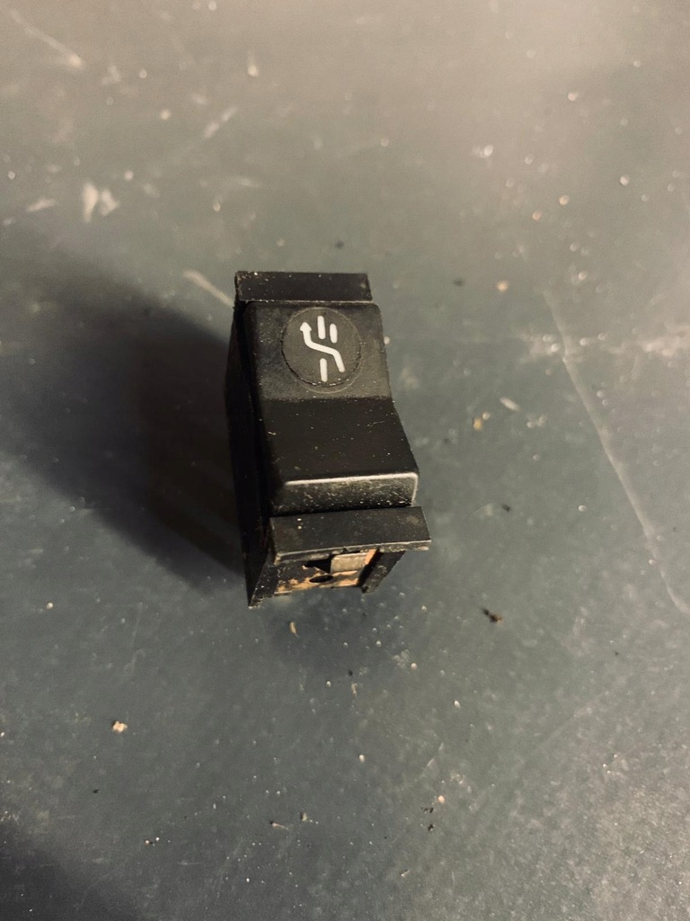 фото №1, Перемикач люк кнопка mercedes w116 w107 r107