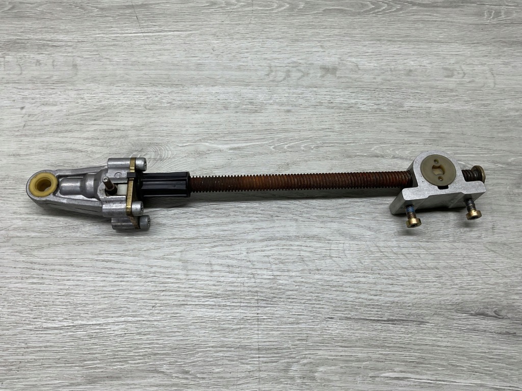 Купити Напрямна привід сидіння mercedes-benz sl r129 1298202807 a1298202807