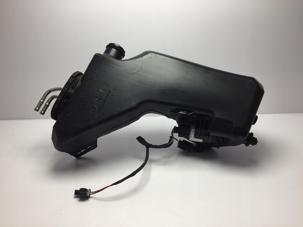 фото №1, Mercedes cls c257 бачок жидкость омывателя