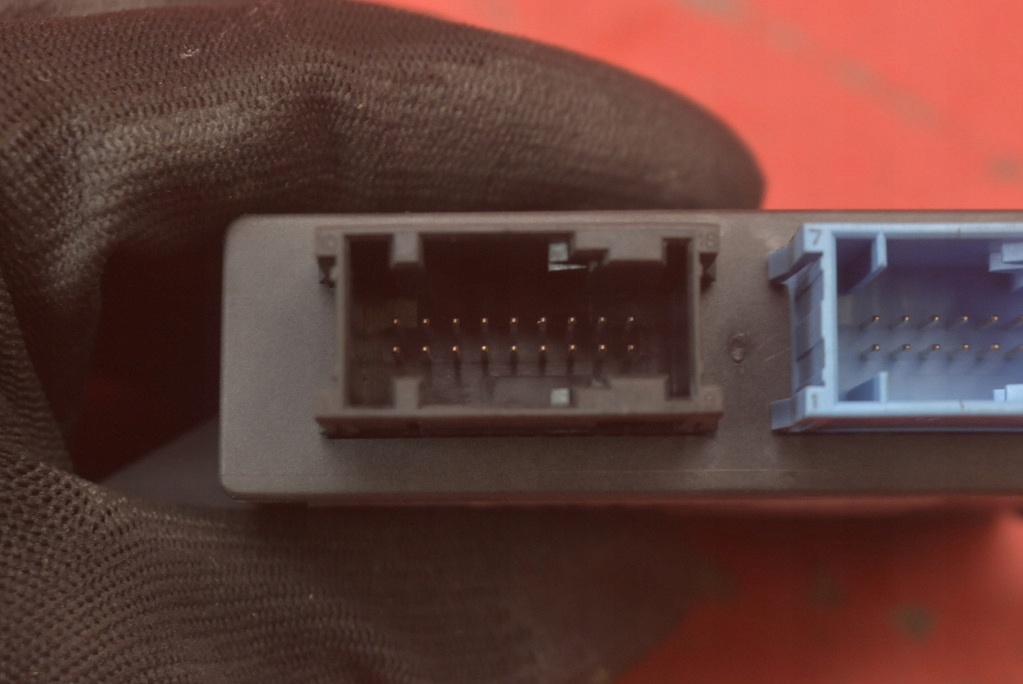 Блок керування модуль паркування pdc 9800247680 peugeot 3008 1 i 10-13 Зі Шроту