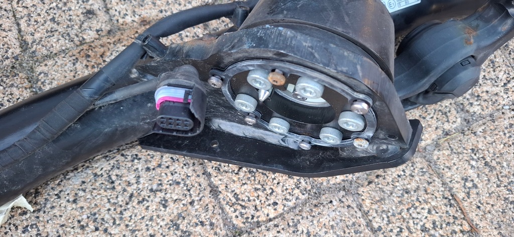 фото №7, Skoda octavia 4 iv 2019- hak буксировочный электрический 5e3803881b 5e3971541b