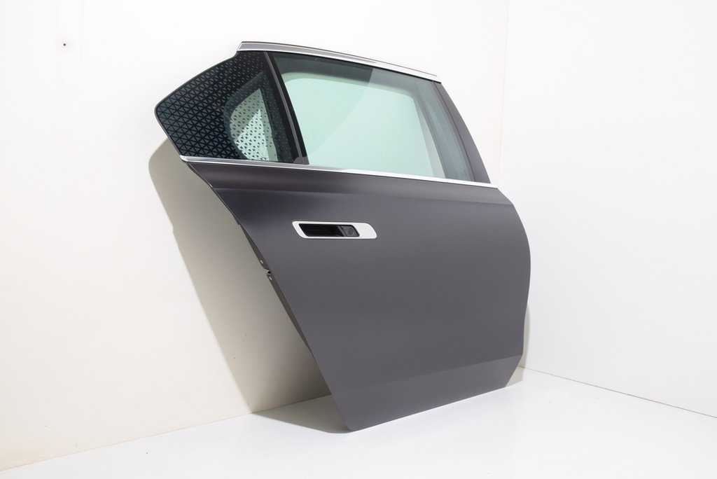 фото №12, Bmw 7 g70 дверь правое перед задняя полный автоматический c64 frozen deep grey