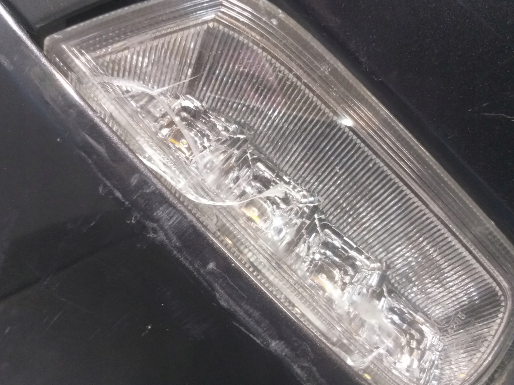 фото №4, Бампер перед toyota prius lift 12-