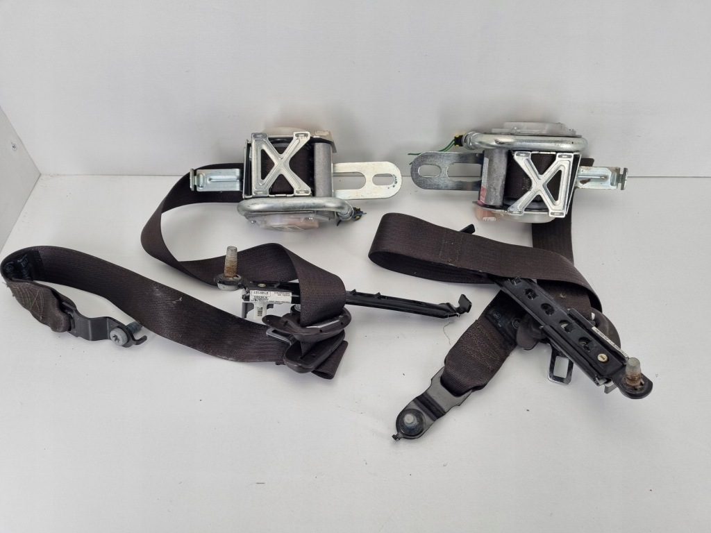 Jeep grand cherokee wk2 dodge durango ремни безопасности перед коричневые Недорого