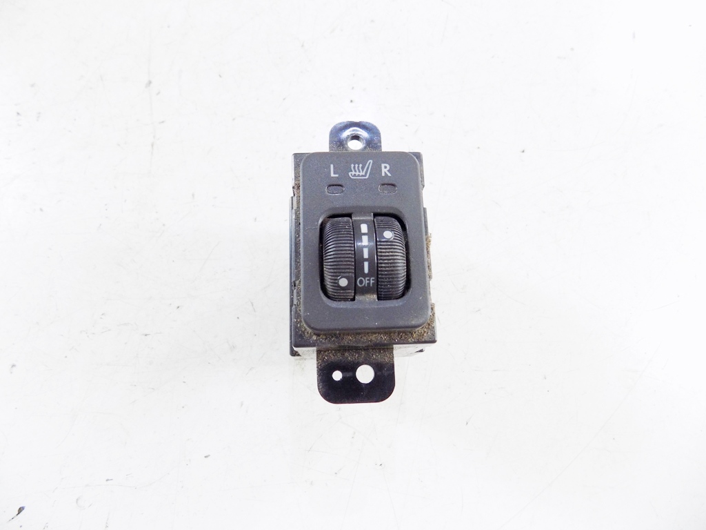 фото №1, Legacy iv outback iii переключатель подогрев сидений