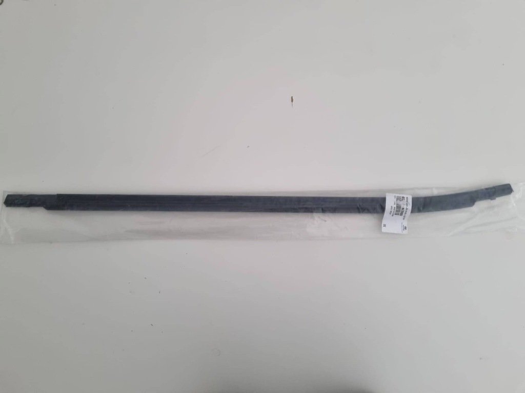 Bmw x3 f25 11-17 молдинг ущільнювач дверей права задні задня 51227205744 Київ