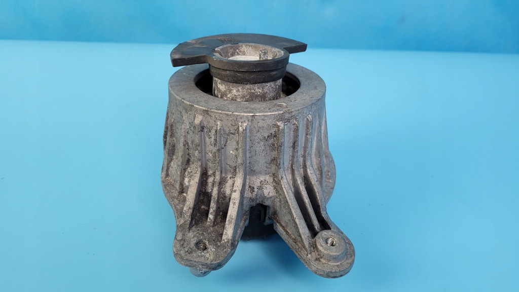 фото №8, Mercedes w213 3.0 cdi подушка кронштейн двигателя a2132402400