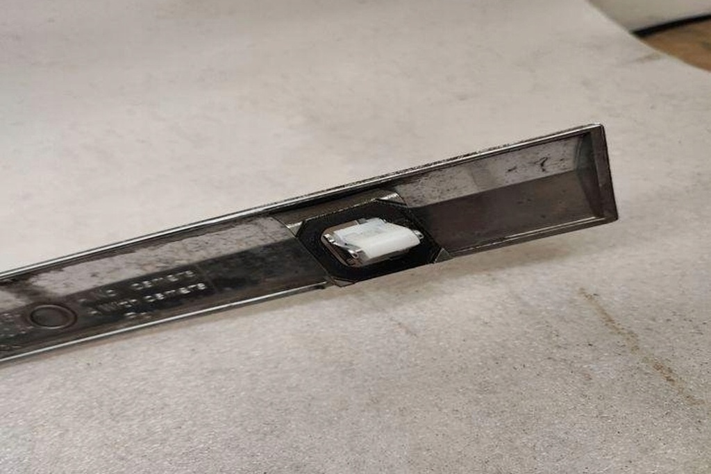 фото №8, Отделка крышки багажника land rover range rover sport 40406aa 3.0l