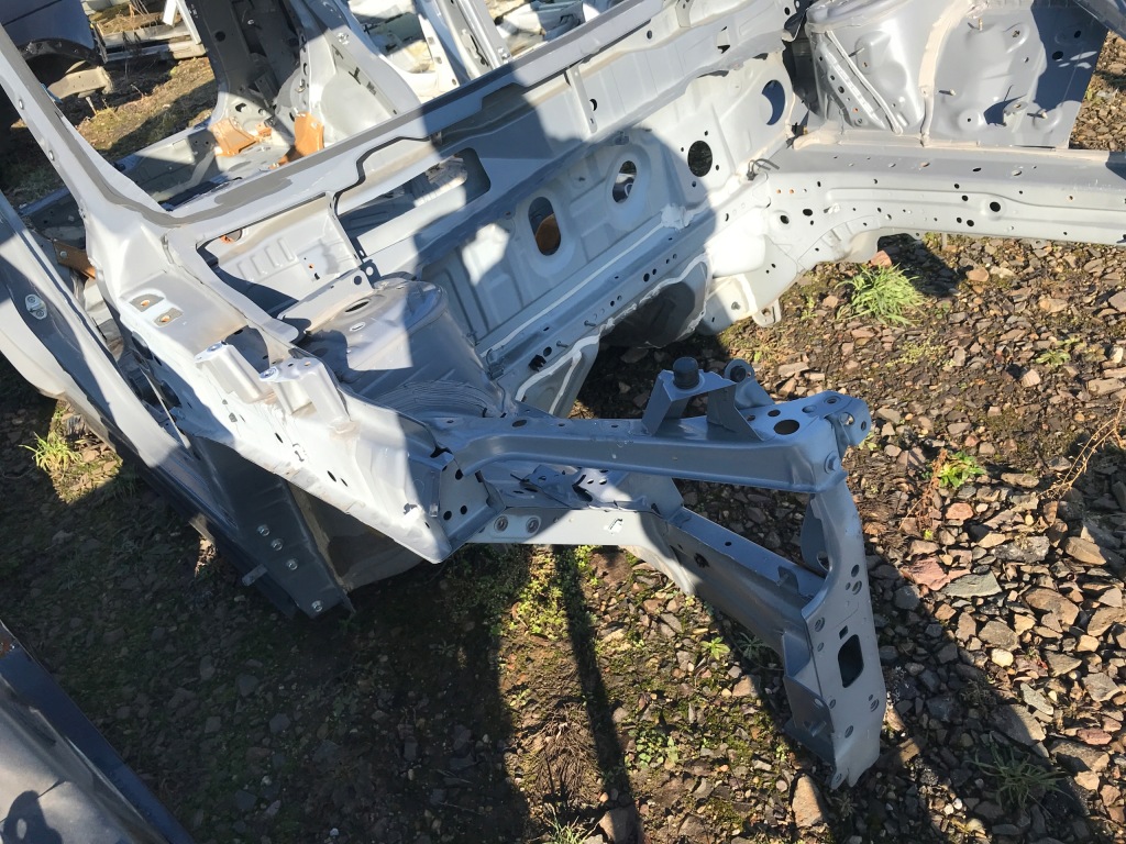 фото №1, Nissan x-trail t33 t-33 чверть перед передня права