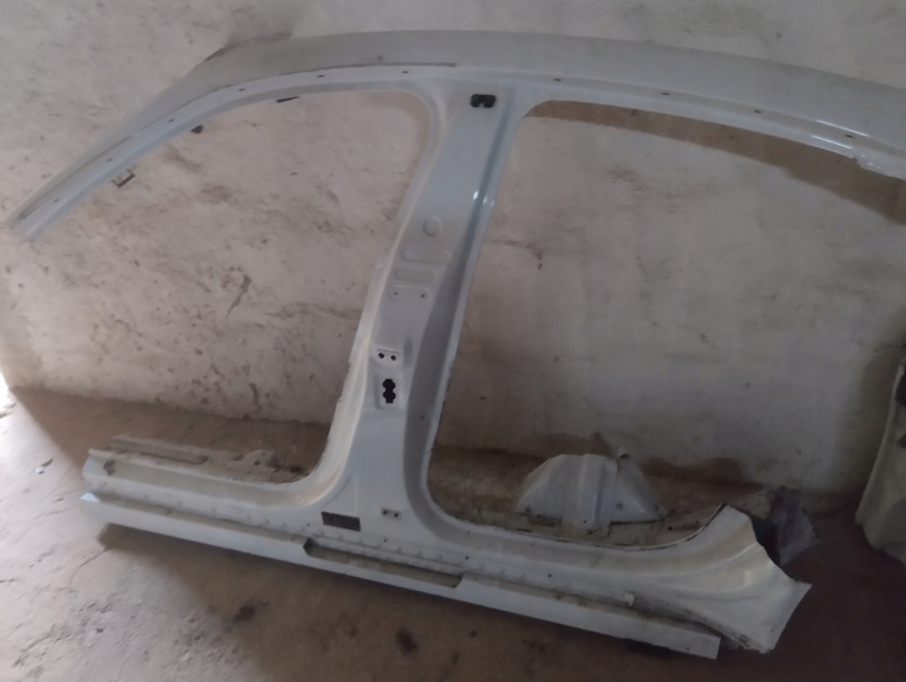 фото №4, Porsche taycan 4s sedan блок двигателя с порог правый левый