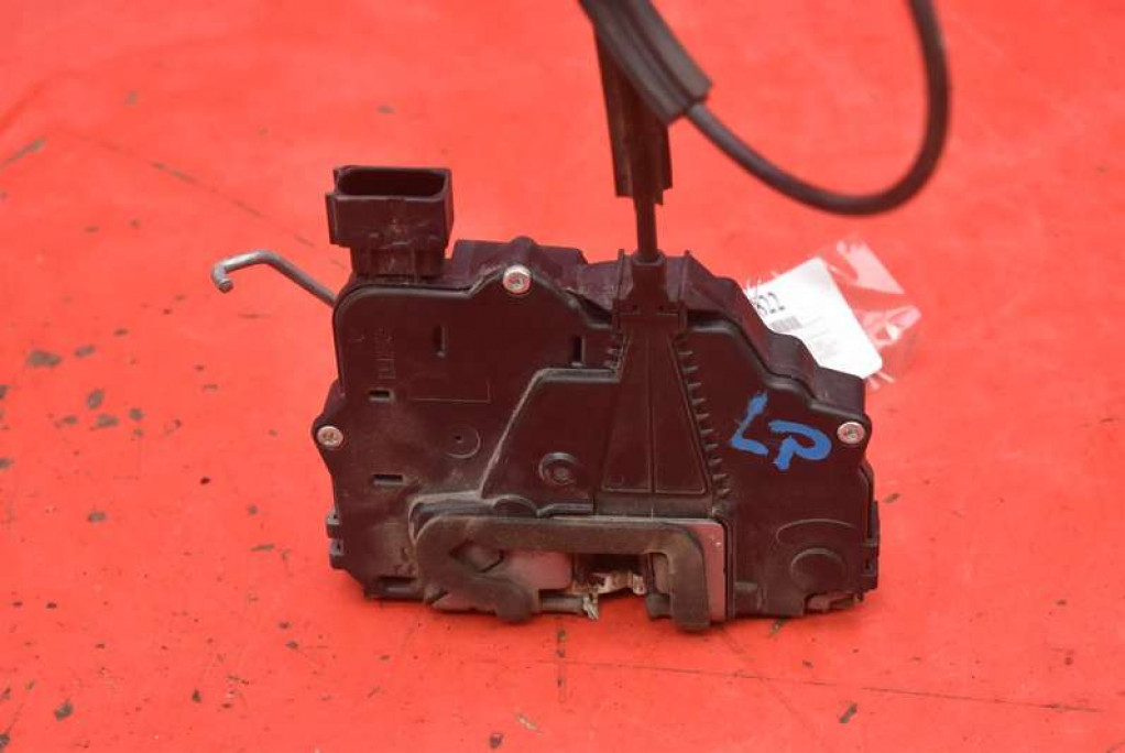 фото №5, Замок двері лівий перед передній eu 51797561 fiat grande punto 05-10