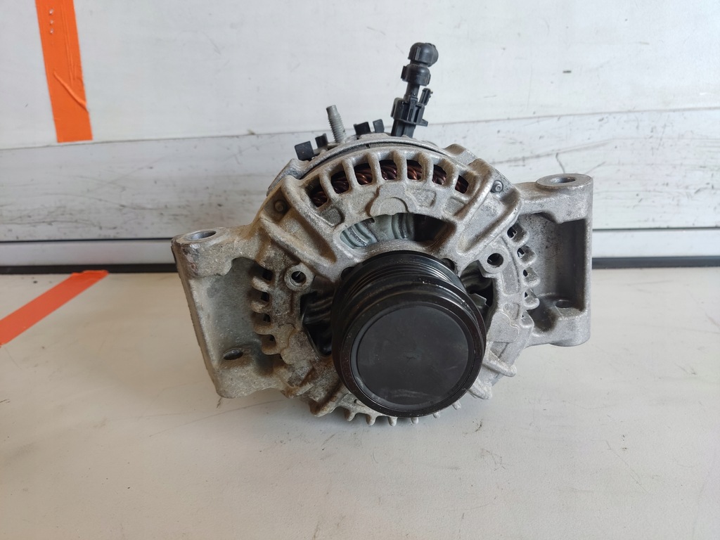 фото №1, Opel insignia b hb генератор 1.5 tb