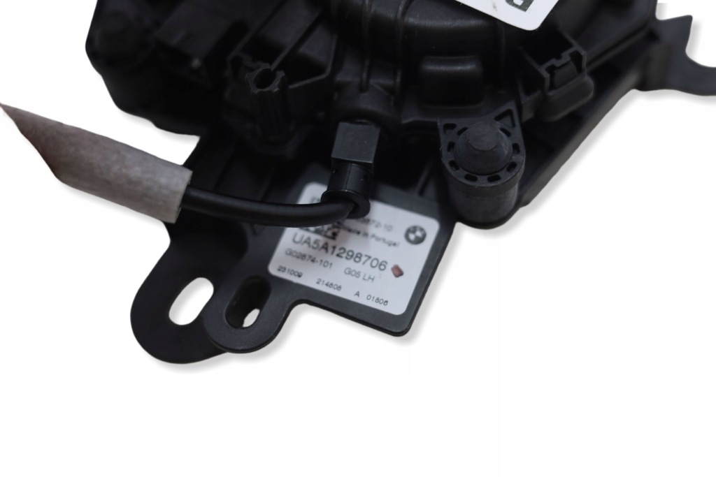 Замок доводчик крышки багажника левая 5a12987 bmw x5 g05 lci 23- в Украине