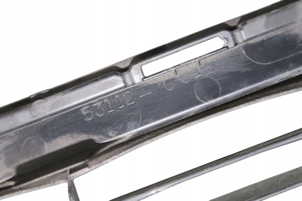 фото №9, Решітка бампера середня lexus ct zwa10_ 5311276010 1.8l hybrid 100kw