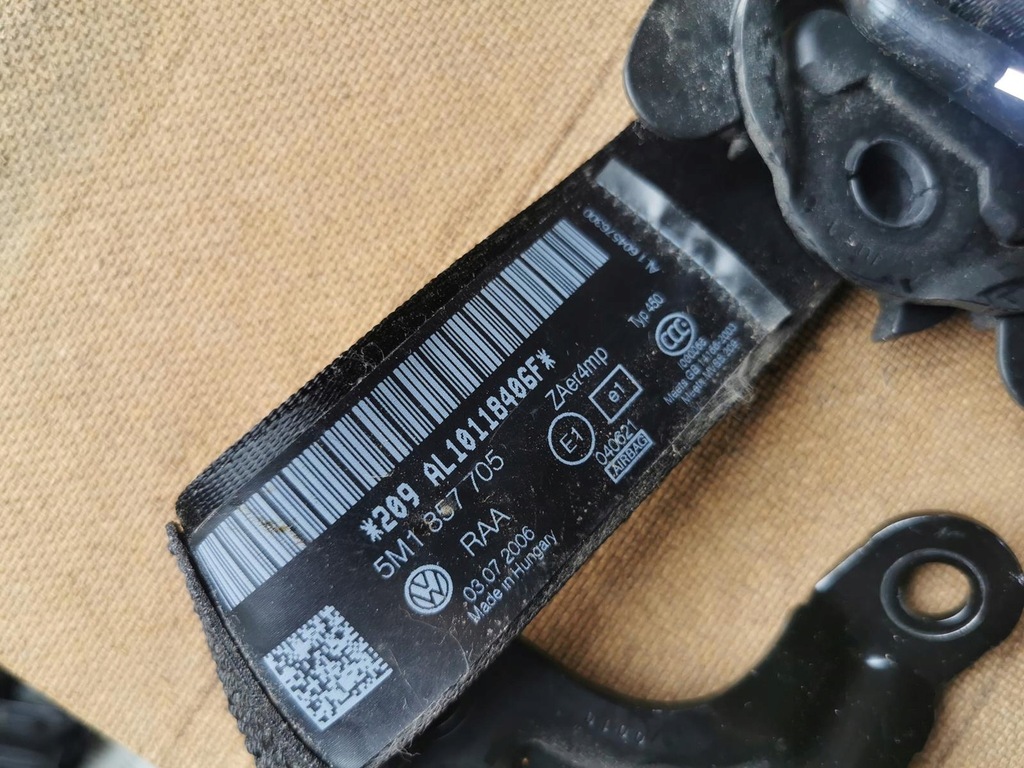 фото №8, Pas безопасности левый i правый перед vw golf v plus 5m1857705 5m1857706