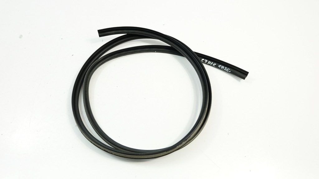 фото №1, Citroen c3 picasso прокладка кузовна права