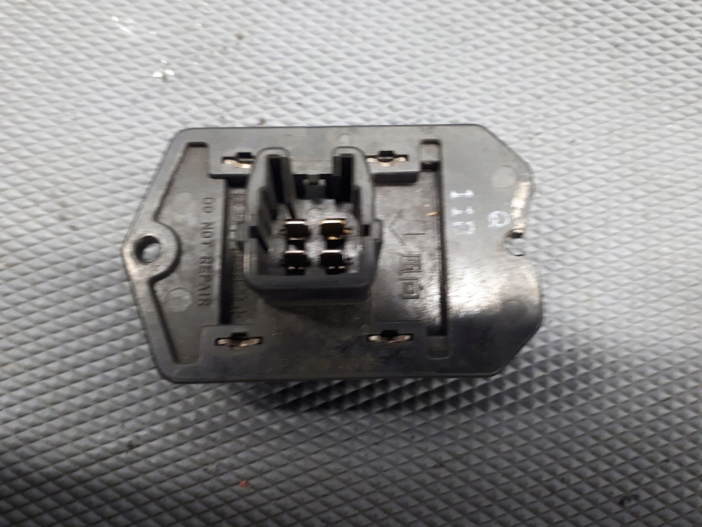 фото №6, Резистор резистор toyota yaris verso 1.4