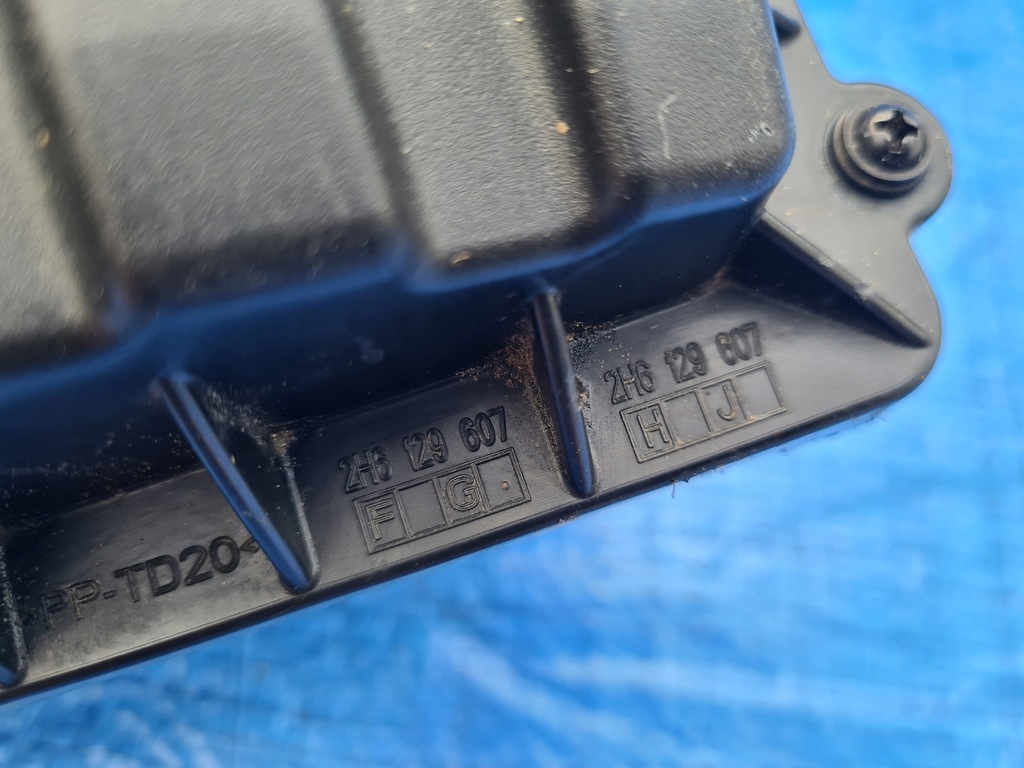 фото №10, Vw amarok 2.0tdi корпус фильтра воздуха комплектная 2h6129607f оригинал