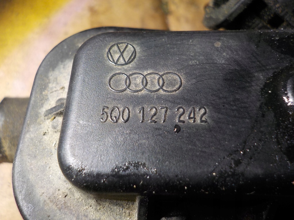 фото №3, Skoda rapid 1.6 tdi 2016r провода топливные 5q0127242