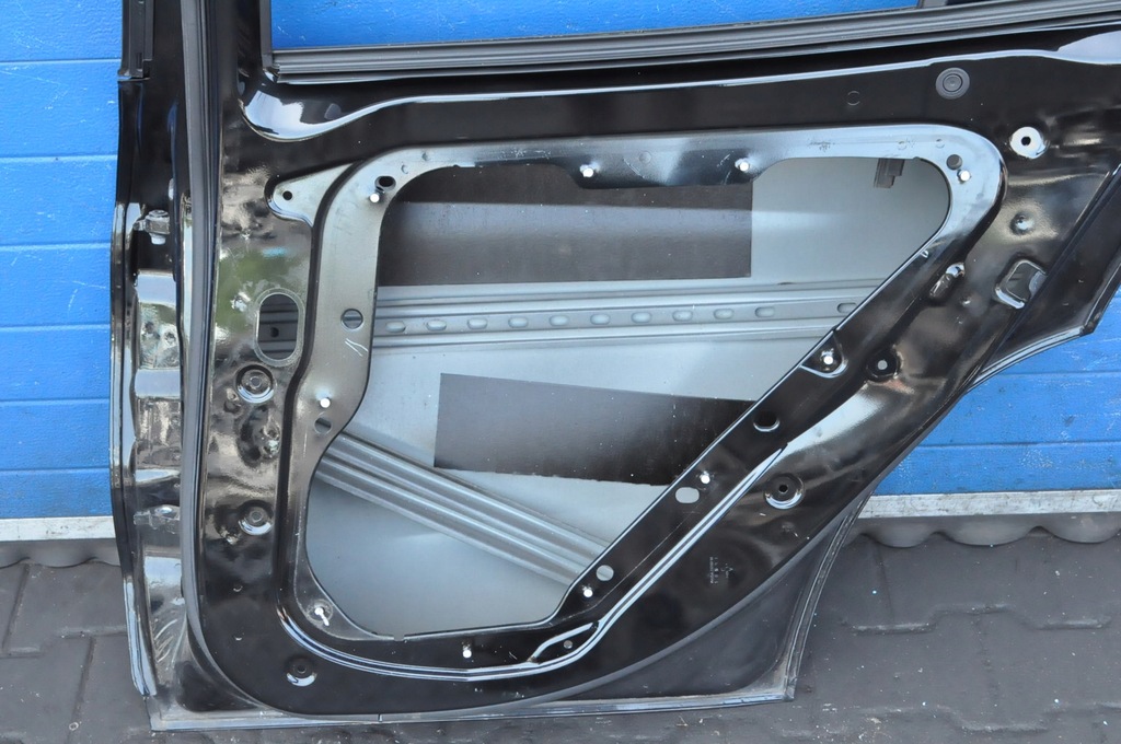 фото №10, Mercedes klasa gla x156 дверь правый задняя правое задние 245g