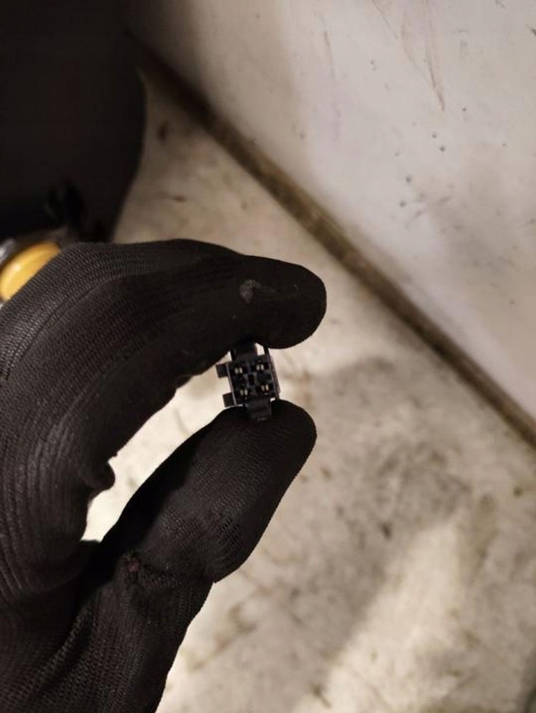 фото №9, Porsche taycan 9j1 2021 сиденья, сиденье