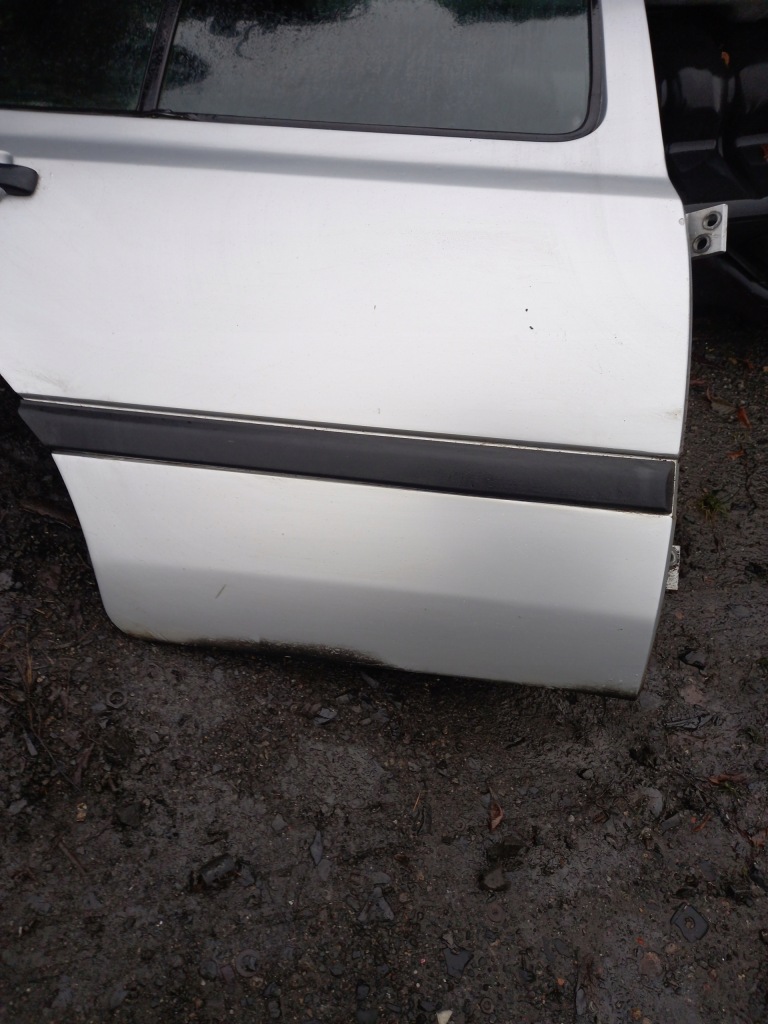 Скло кузовна багажника права задні задня задня vw golf 3 97r універсал Київ