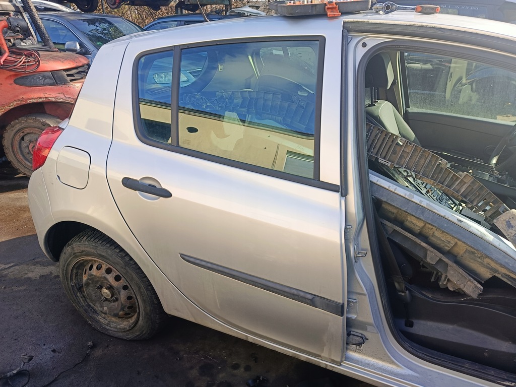 фото №7, Renault clio iii бампер задняя ted69