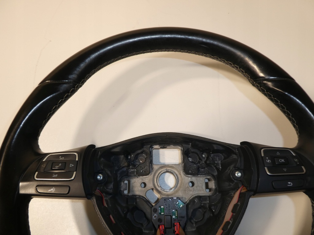 фото №7, Повітропровід шкіряний vw golf vi jetta touran