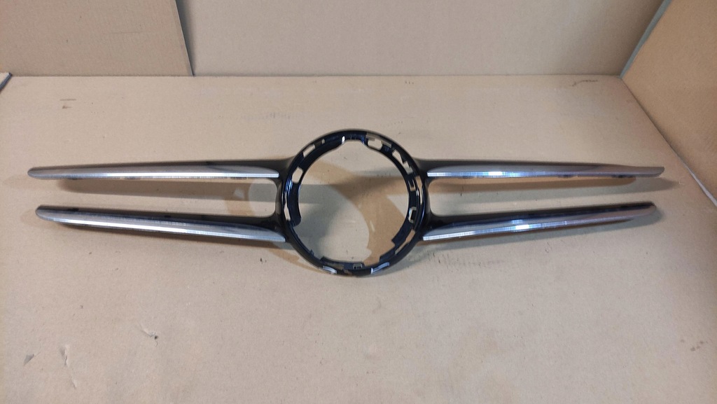 фото №1, Mercedes w205 решётка радиатора решётка радиатора a2058880900