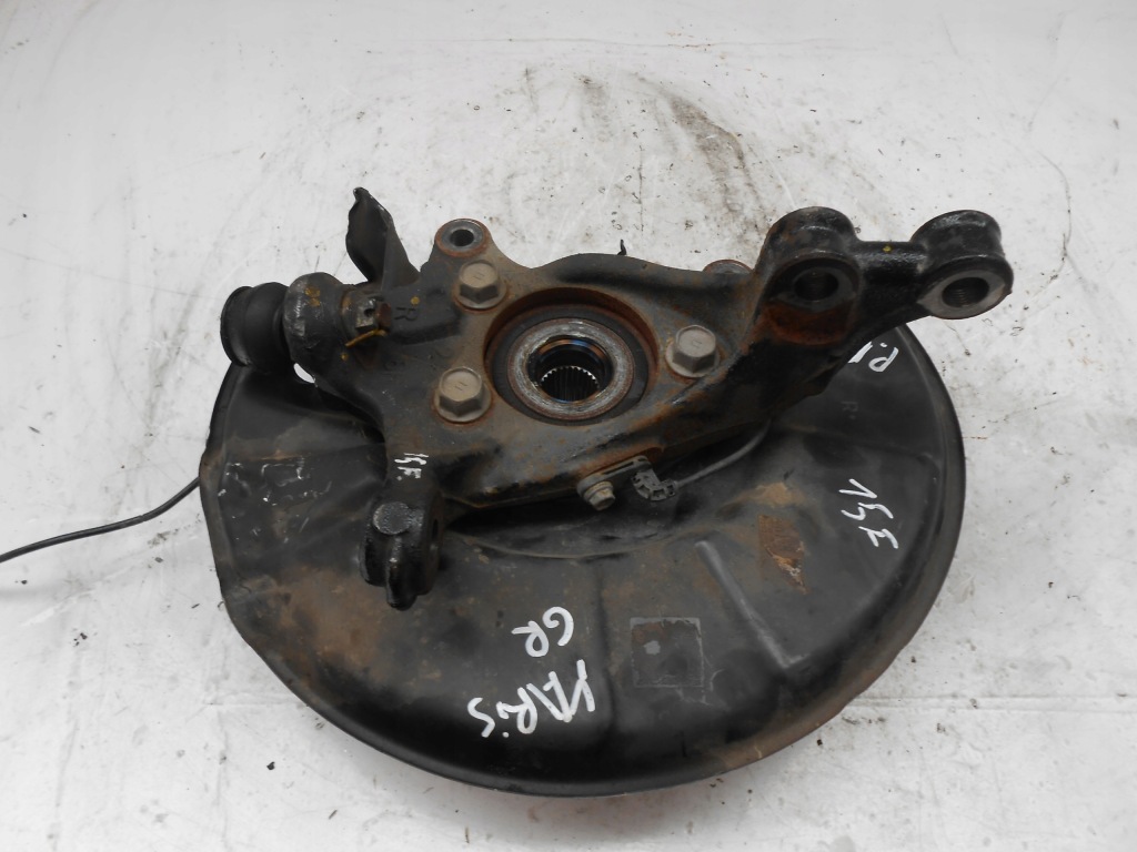 Toyota yaris 4 iv gr поворотный кулак правая ступица датчик abs передок  4321152070 Киев