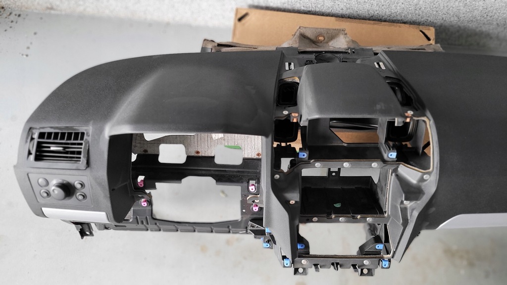 фото №6, Консоль +подушка пассажира opel zafira ii оригинал