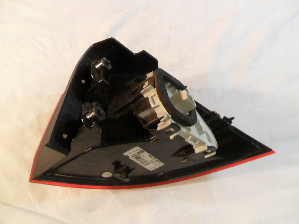 фото №7, Vw golf vii kombi лампа левая задняя 5g9945095c