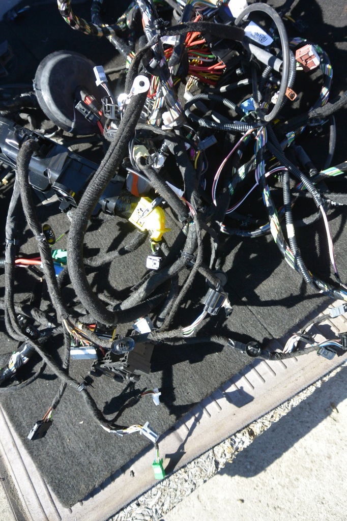 фото №12, Dacia duster ii 17- электропроводка жгут электрическая комплект 1.6 механическая коробка передач