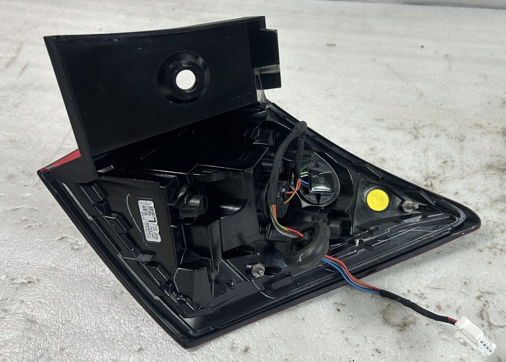 фото №10, Левая лампа задняя nissan juke ii f16 19-