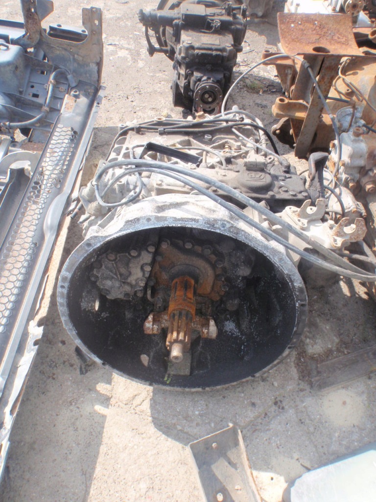 Коробка передач передач zf renault 16s151 Цена