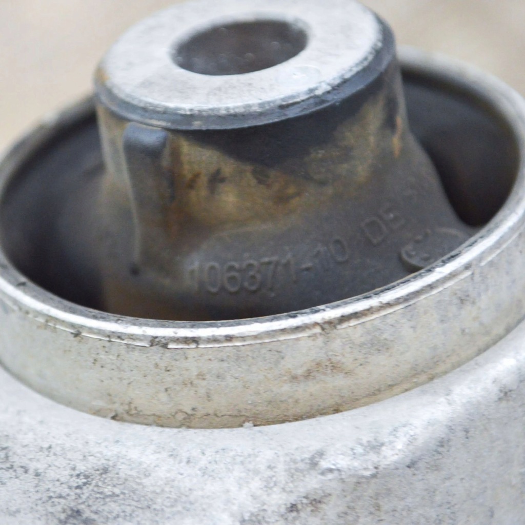 фото №9, Bmw 5 f10 f11 2012 левая сторона нижний рычаг передний