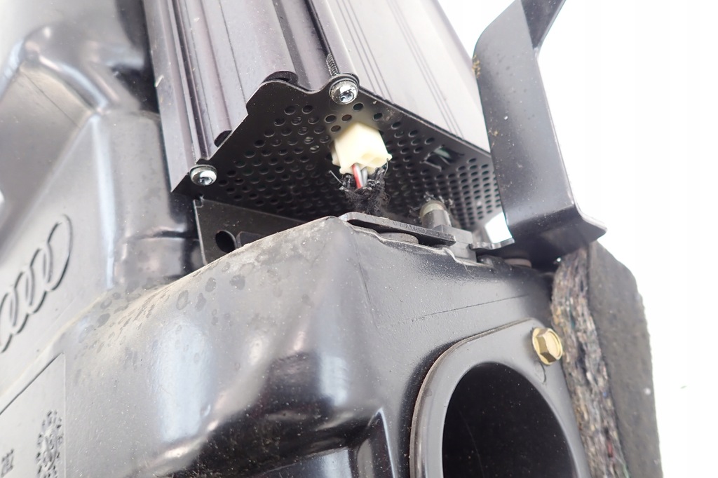 фото №7, Сабвуфер підсилювач bose audi a6 c5 kombi