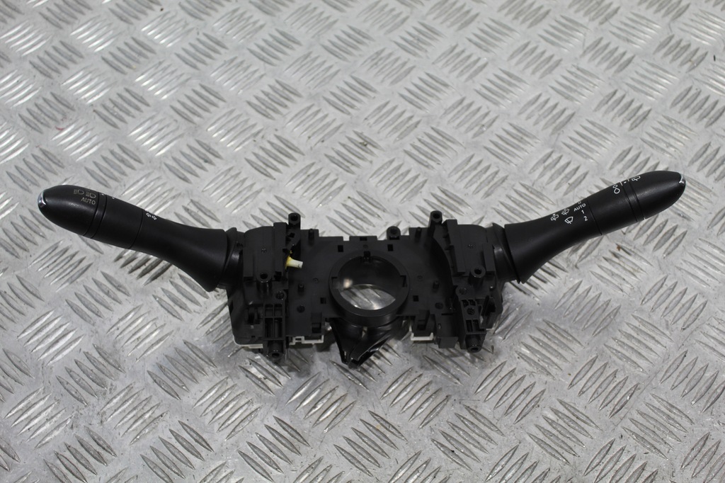 фото №1, Рычаг дворник espace 5 v 255674919r