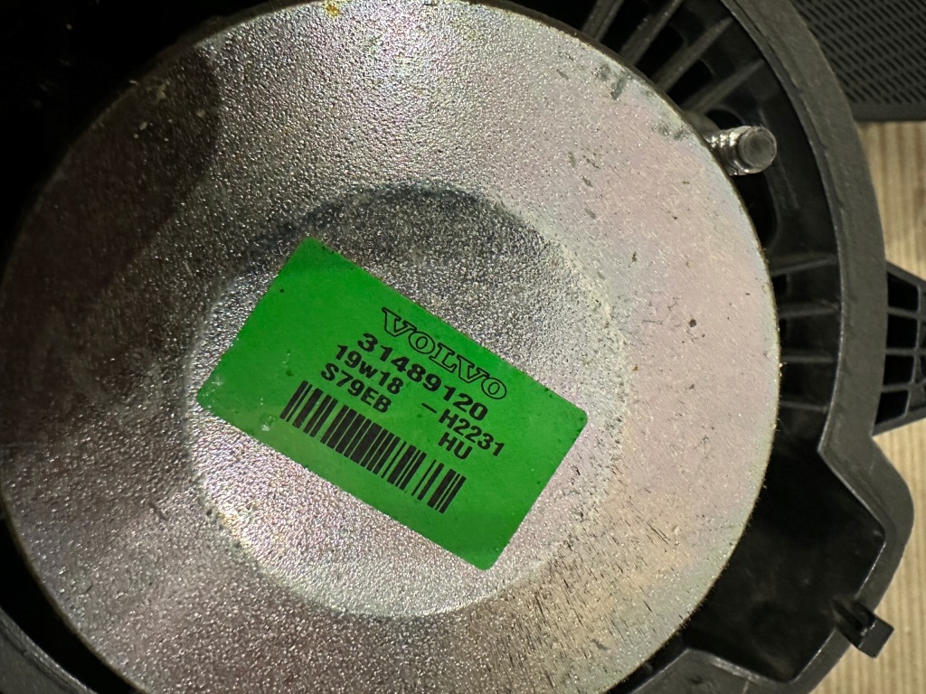 фото №10, Volvo xc60 ii 17-24 набор озвучивание динамики harman kardon комплект