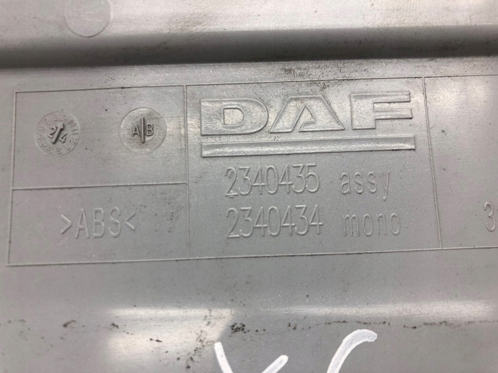 Daf xg молдинг решётка капот оригинал 2340435 2340434 Цена