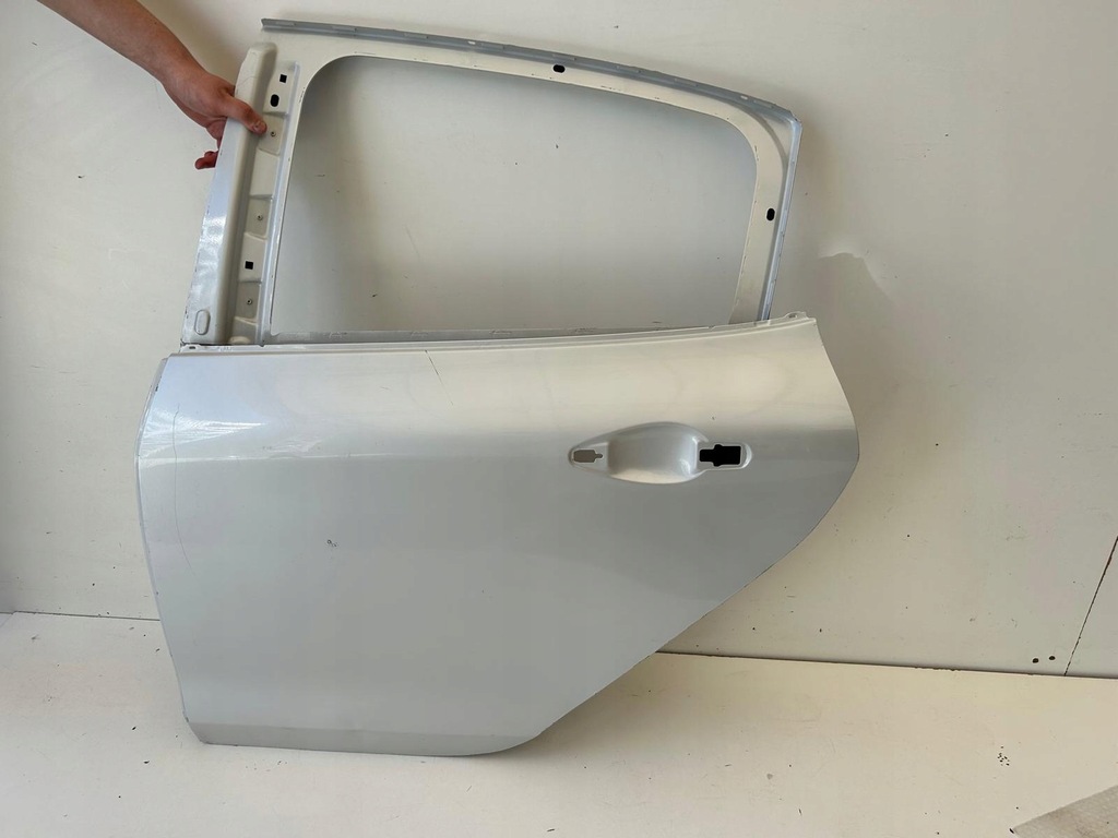 фото №1, Peugeot 208 двері лівий задня оригінал