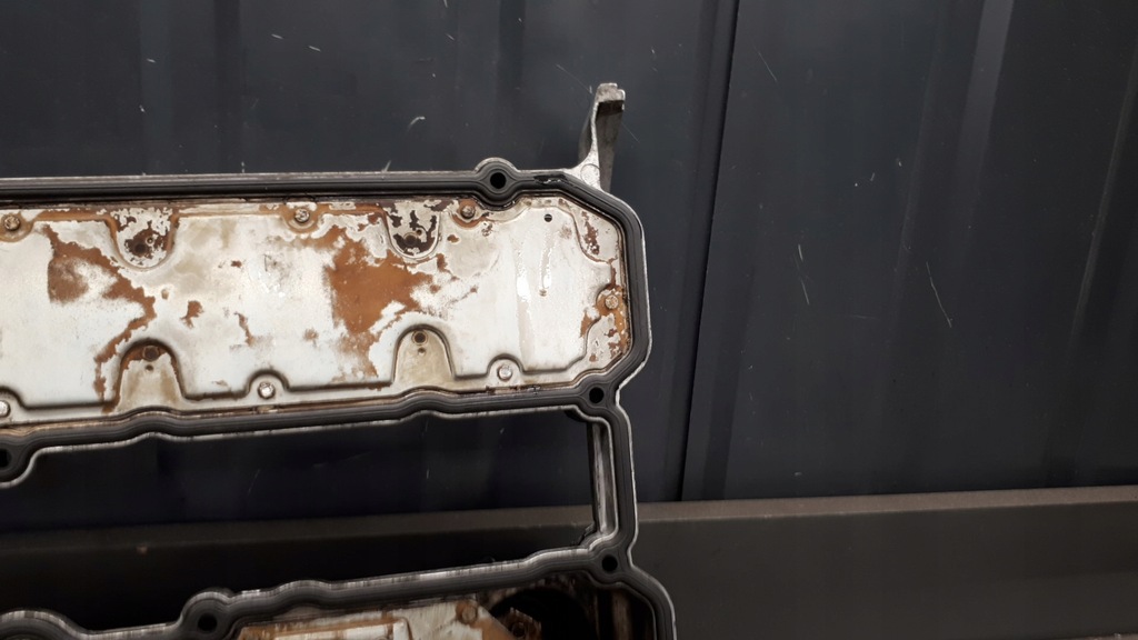 фото №9, Кришка клапанів mitsubishi space wagon iii 2.4 gdi