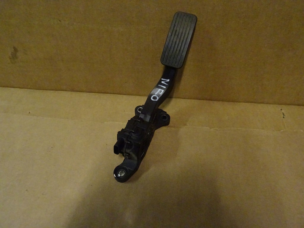 фото №1, Kia niro педаль dh32728-g2100