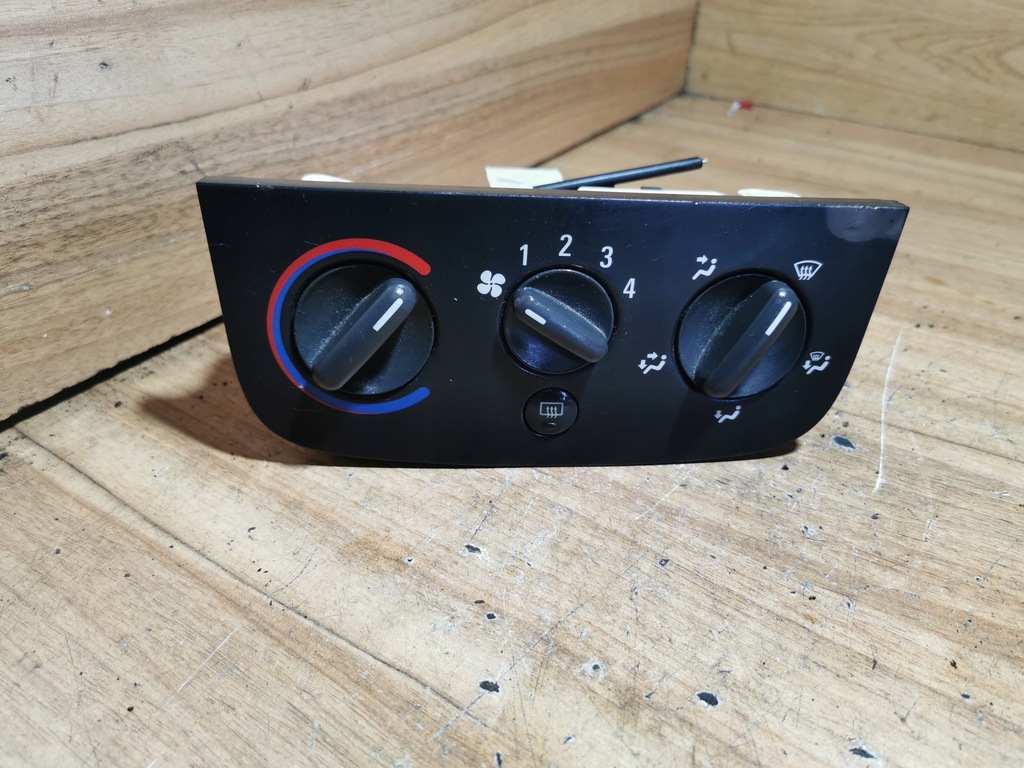 фото №1, Панель обдув corsa c