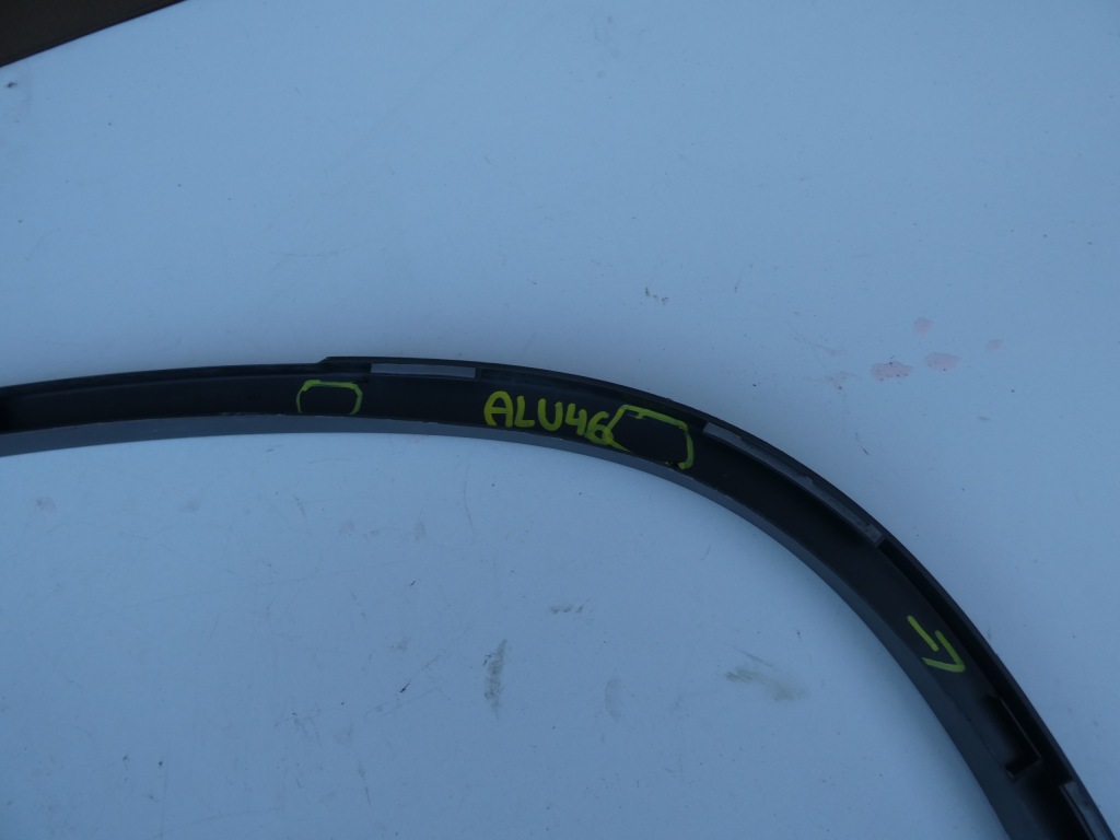 фото №6, Молдинг крыла левая задняя vw tiguan 5n 5n0854819c