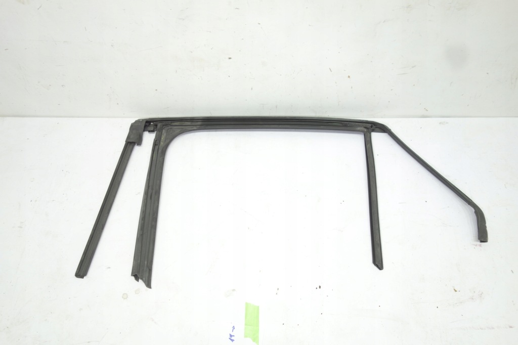 фото №1, Прокладка стекло дверь задняя правая opel corsa f