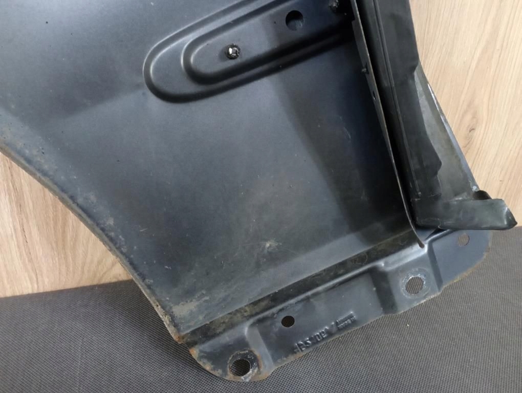 Купить Mercedes clk w209 рестайлинг  крыло  правый  перед передний