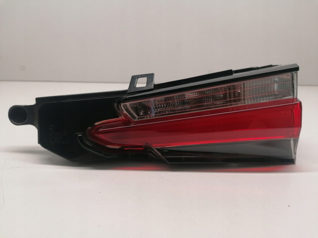 Купить Lexus nx300 фара задняя правый  w крышке  led европа  14-17