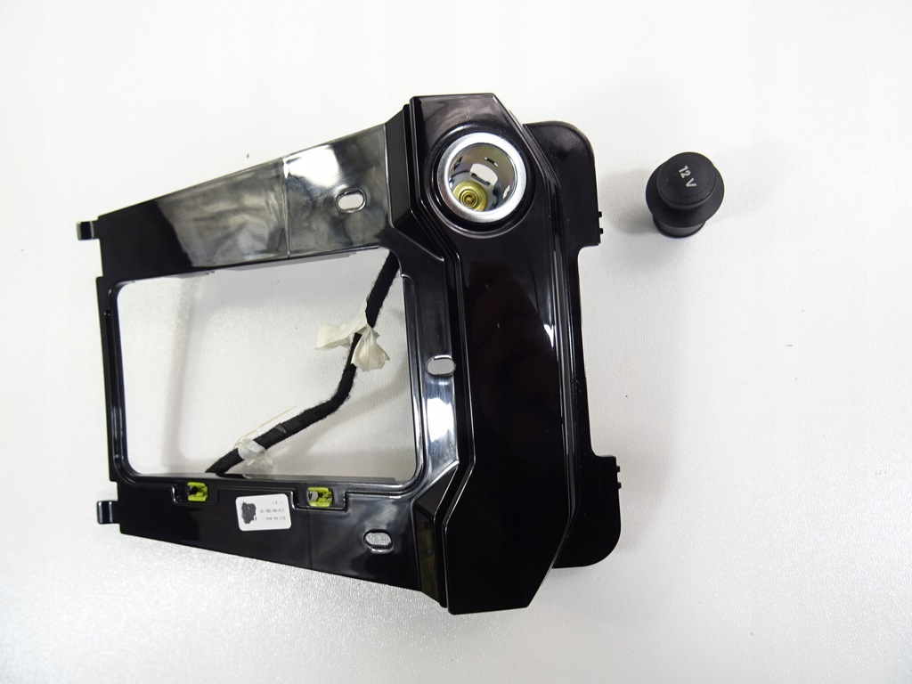 фото №6, Vw t-roc lift защита рамка туннель port usb 2ga864263