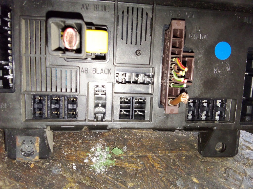 Коробка запобіжників модуль bsi fiat panda s118578020h 51783782 Ціна